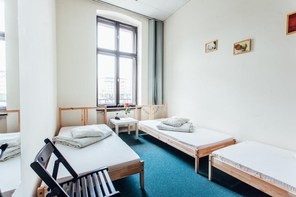 Hostel Kamienica Rynek 7 كاتوفيتسه المظهر الخارجي الصورة