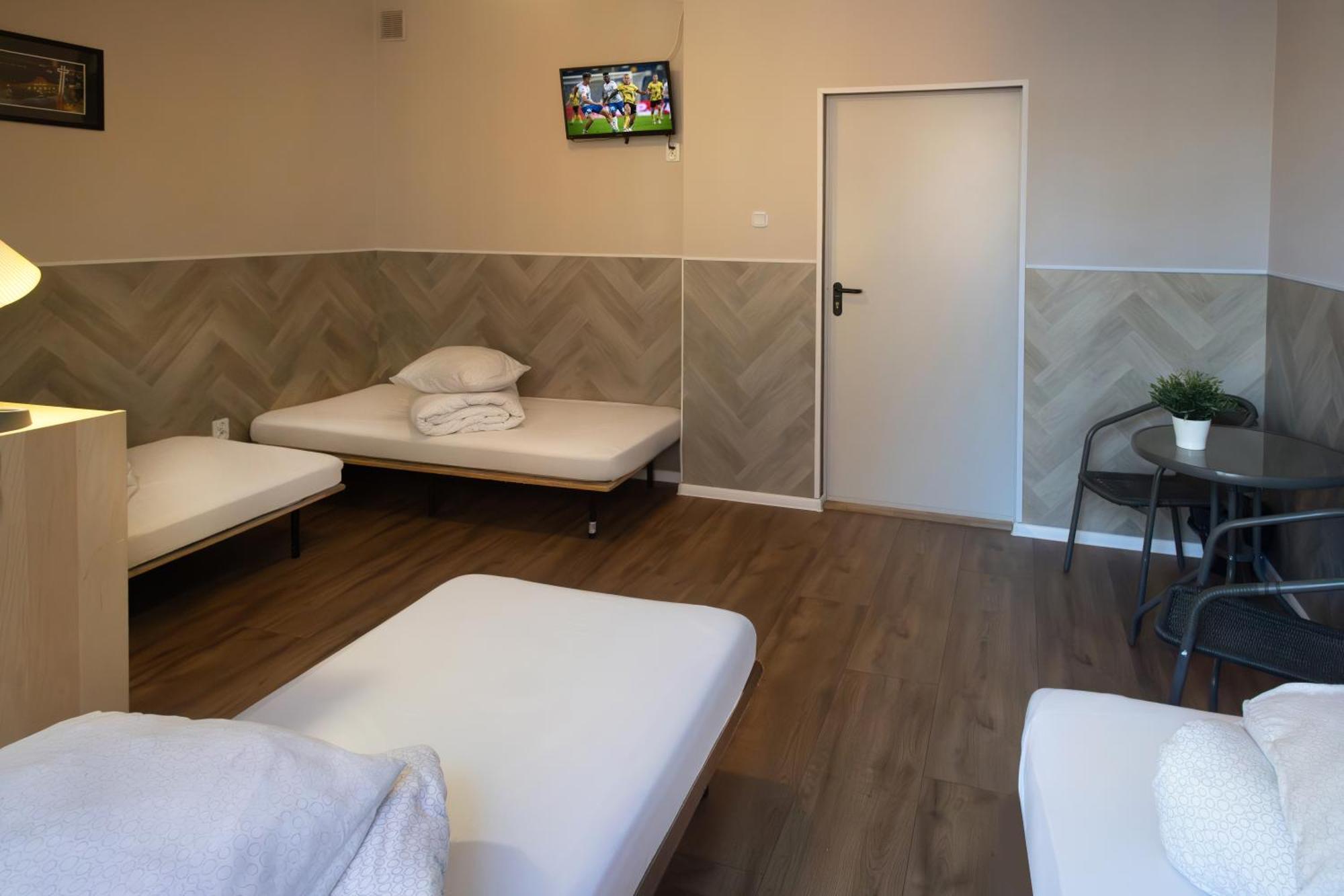 Hostel Kamienica Rynek 7 كاتوفيتسه المظهر الخارجي الصورة