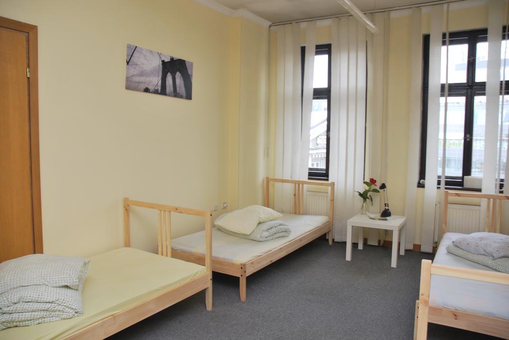 Hostel Kamienica Rynek 7 كاتوفيتسه الغرفة الصورة