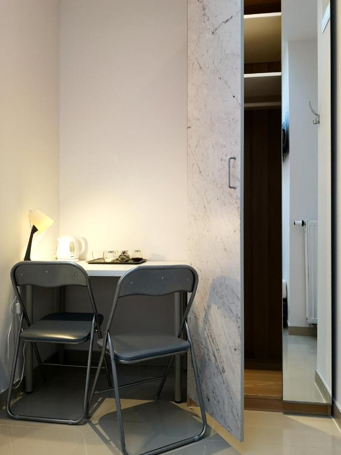 Hostel Kamienica Rynek 7 كاتوفيتسه المظهر الخارجي الصورة